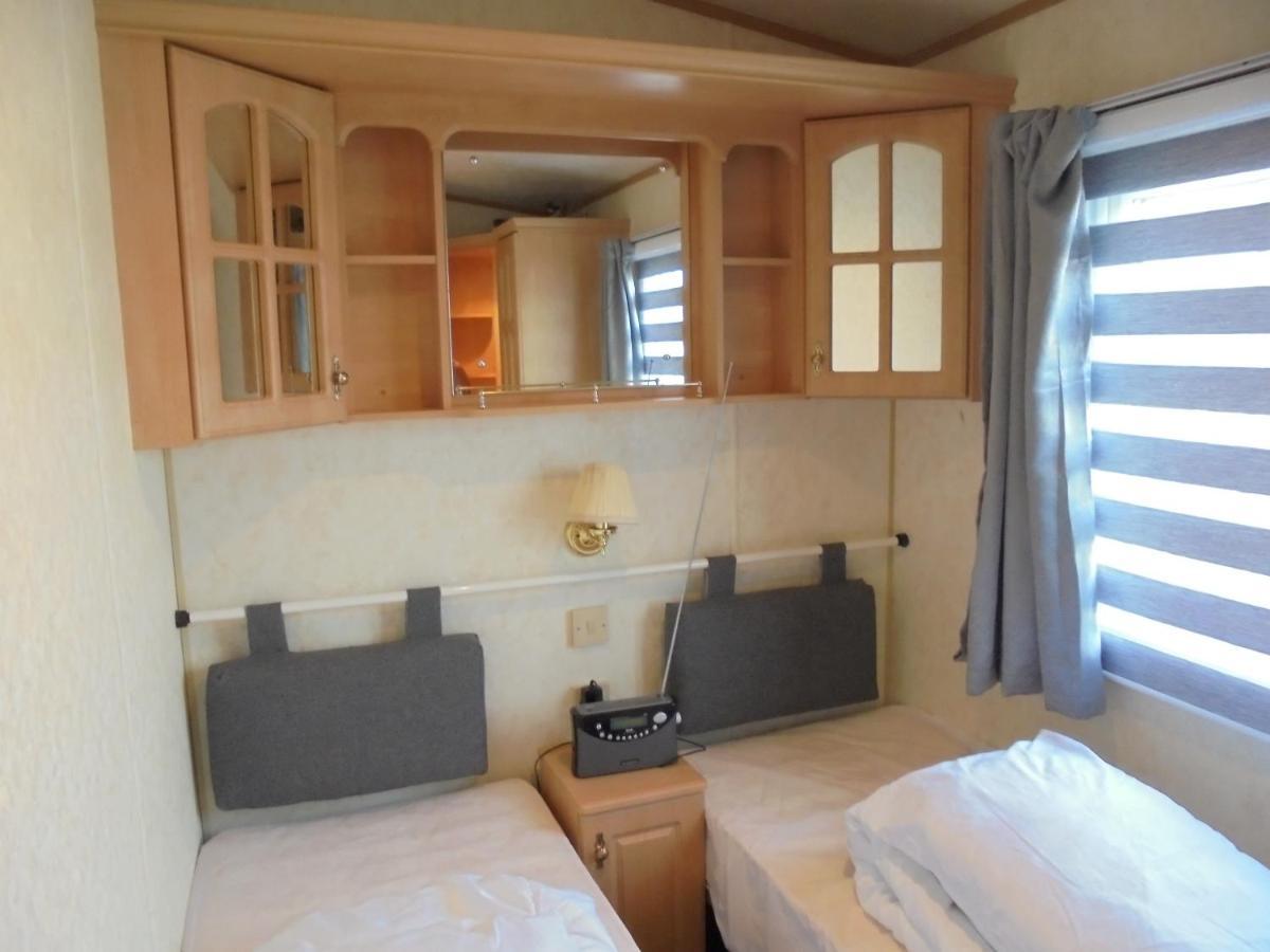Golden Palm : Vogue 6 Berth, Heated, Enclosed Veranda *