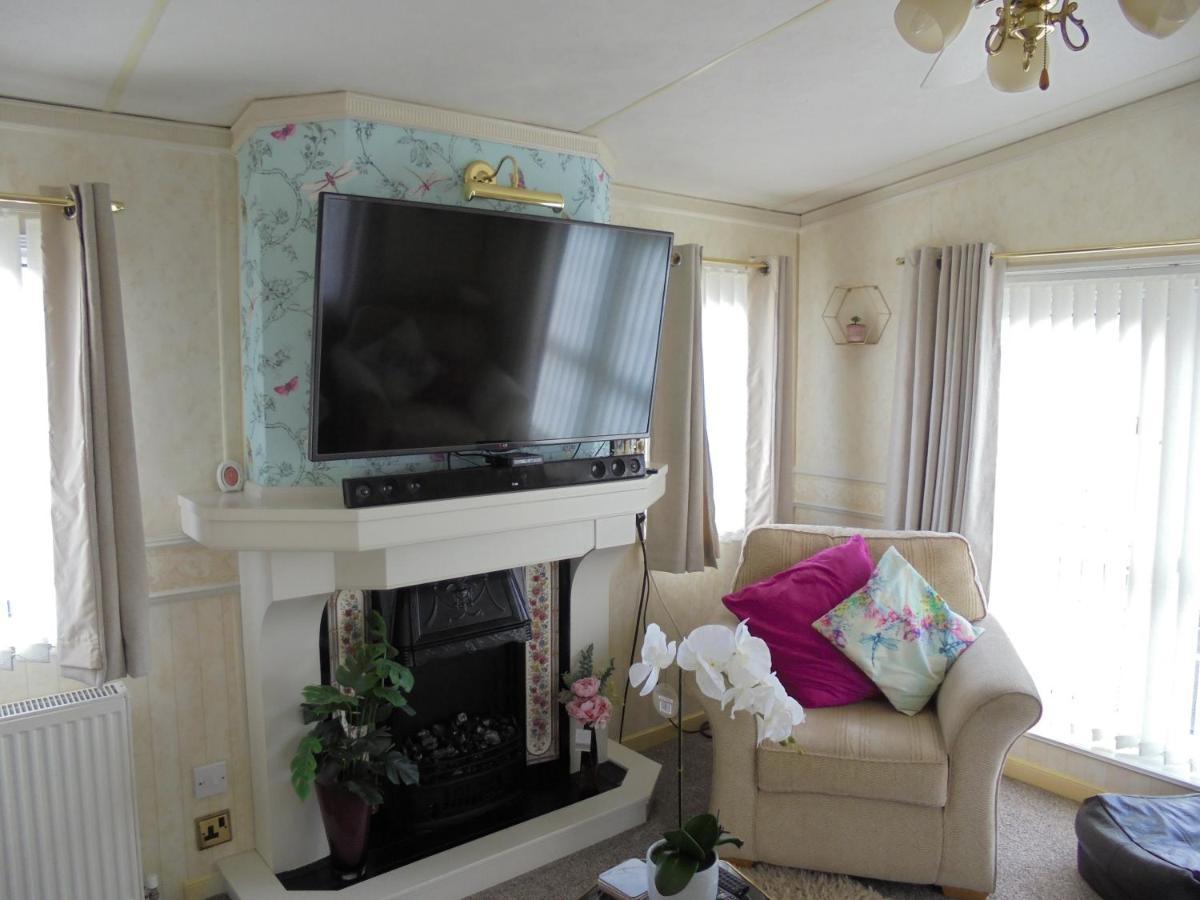 Golden Palm : Vogue 6 Berth, Heated, Enclosed Veranda Apartment